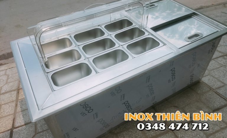Thùng đá có 9 khay nắp mica tròn