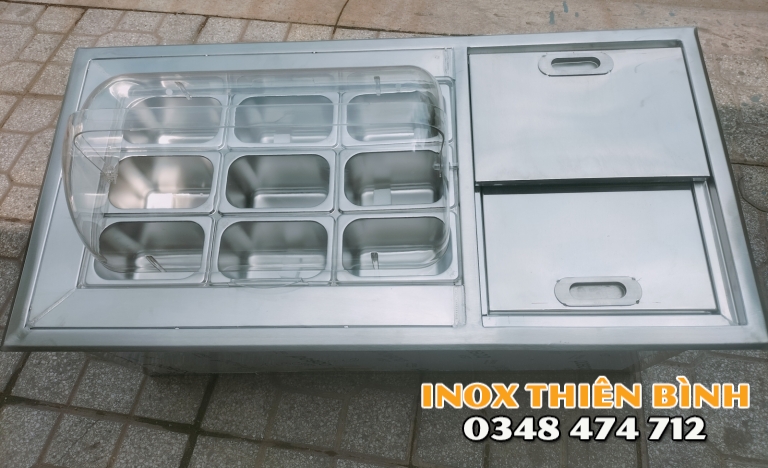 Thùng đá có 9 khay nắp mica tròn