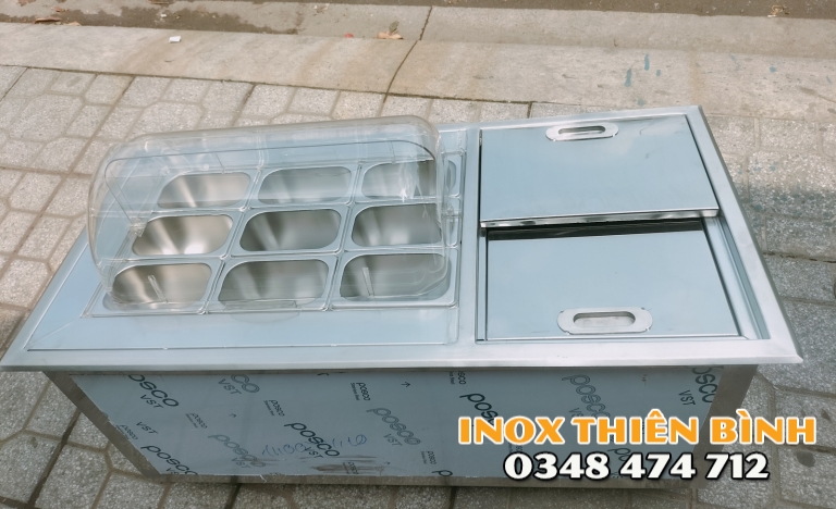 Thùng đá có 9 khay nắp mica tròn