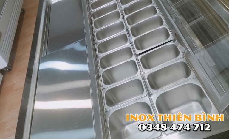 Thùng đá có 22 khay 1/9 nắp mica gấp