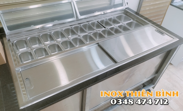 Thùng đá có 22 khay 1/9 nắp mica gấp