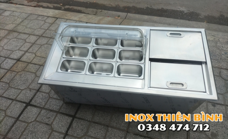 Thùng đá có 9 khay nắp mica tròn