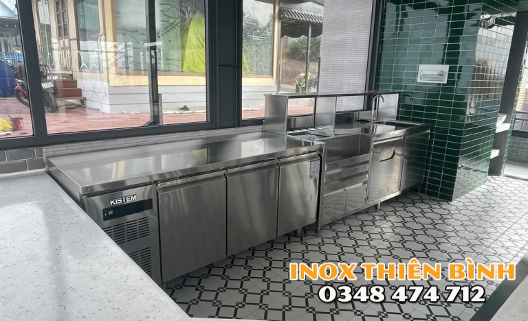 HỆ QUẦY INOX  4M 