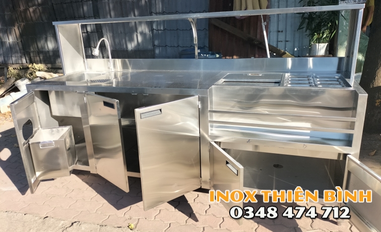 Quầy Pha Chế 2m3, có 8 khay topping 1/9 ,1 chậu rửa 
