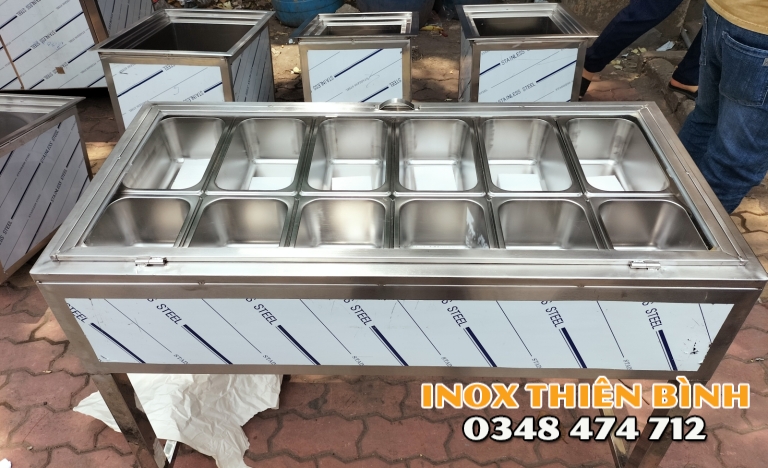 Thùng đựng đá có 12 khay topping, 6 khay 1/6 ,6 khay 1/4