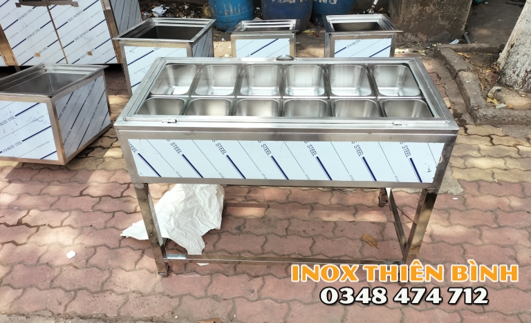 Thùng đựng đá có 12 khay topping, 6 khay 1/6 ,6 khay 1/4