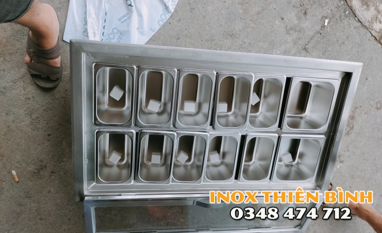 Thùng giữ lạnh 12 khay ( 10 khay 1lít +2 khay 1.5l)