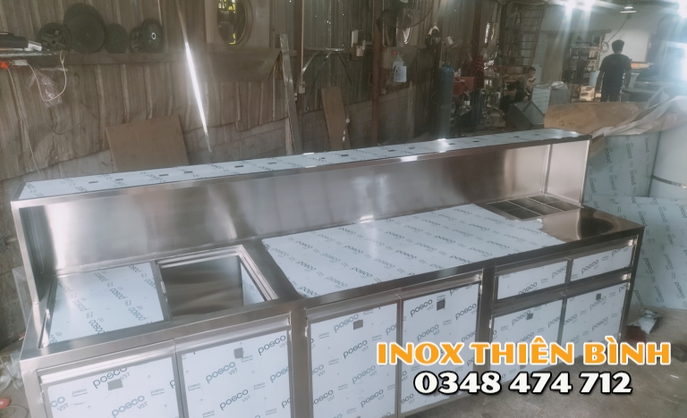 Quầy pha chế inox 2m8 inox 304