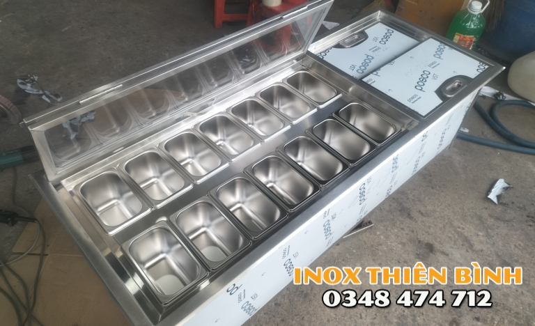 Thùng đá kèm 14 khay âm quầy 