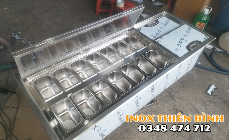 Thùng đá kèm 14 khay âm quầy 