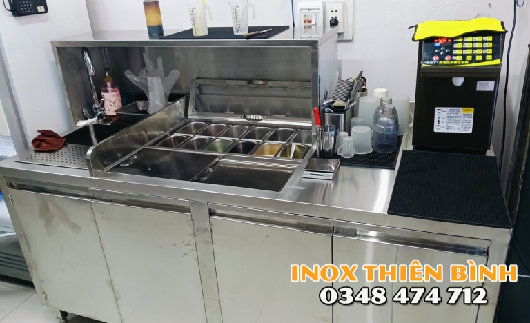 Quầy pha chế 1m8 có 12 khay