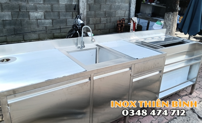 Quầy pha chế Sasin 2m650