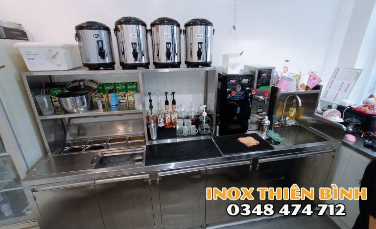 Quầy pha chế 2m5 có 8 khay