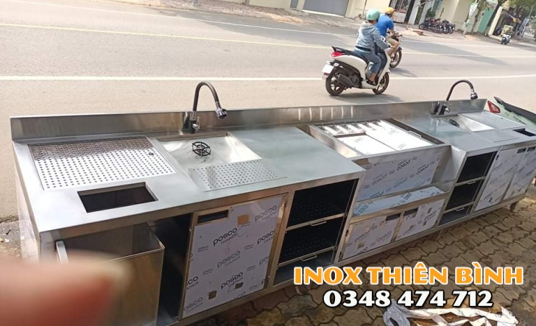 Quầy bar inox 4m 304